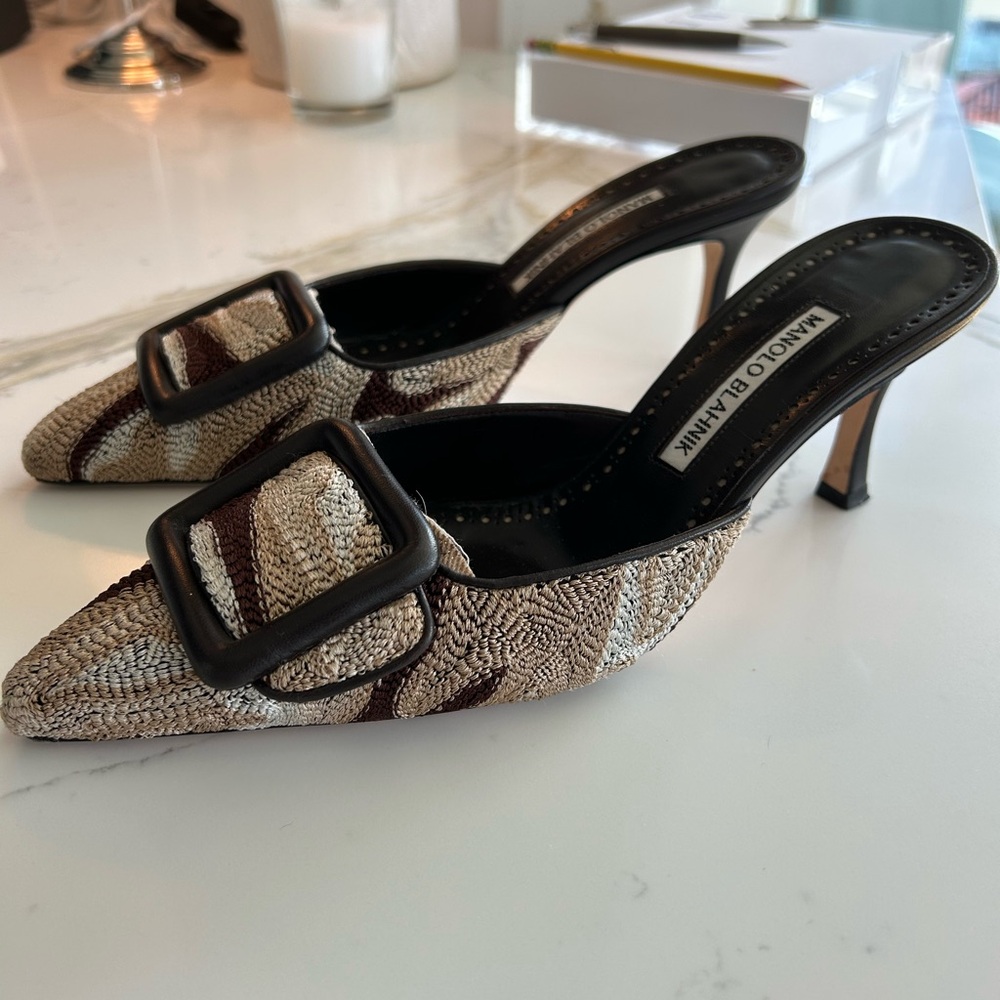 Manolo Blahnik Brown and Cream Woven Buckle Pointed-Toe Mules - Picture 2 of 5